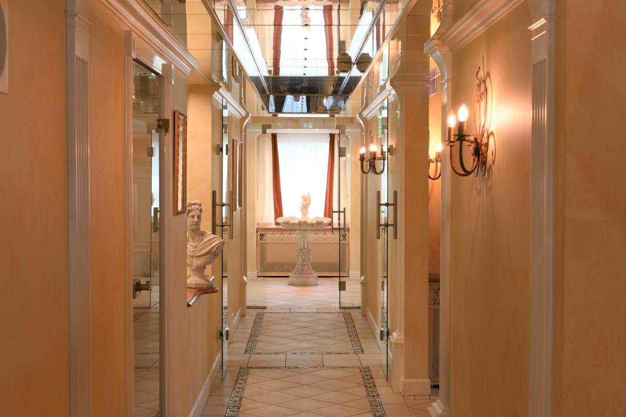 Hotel Schweizer Hof Thermal Und Vital Resort (Adults Only) บาดฟึสซิง ภายนอก รูปภาพ