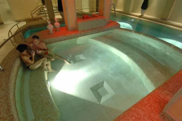 Hotel Schweizer Hof Thermal Und Vital Resort (Adults Only) บาดฟึสซิง ภายนอก รูปภาพ